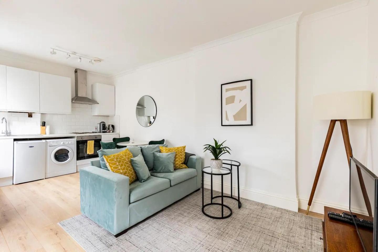 Stylish One Bedroom Apartment In Greater Londra Esterno foto