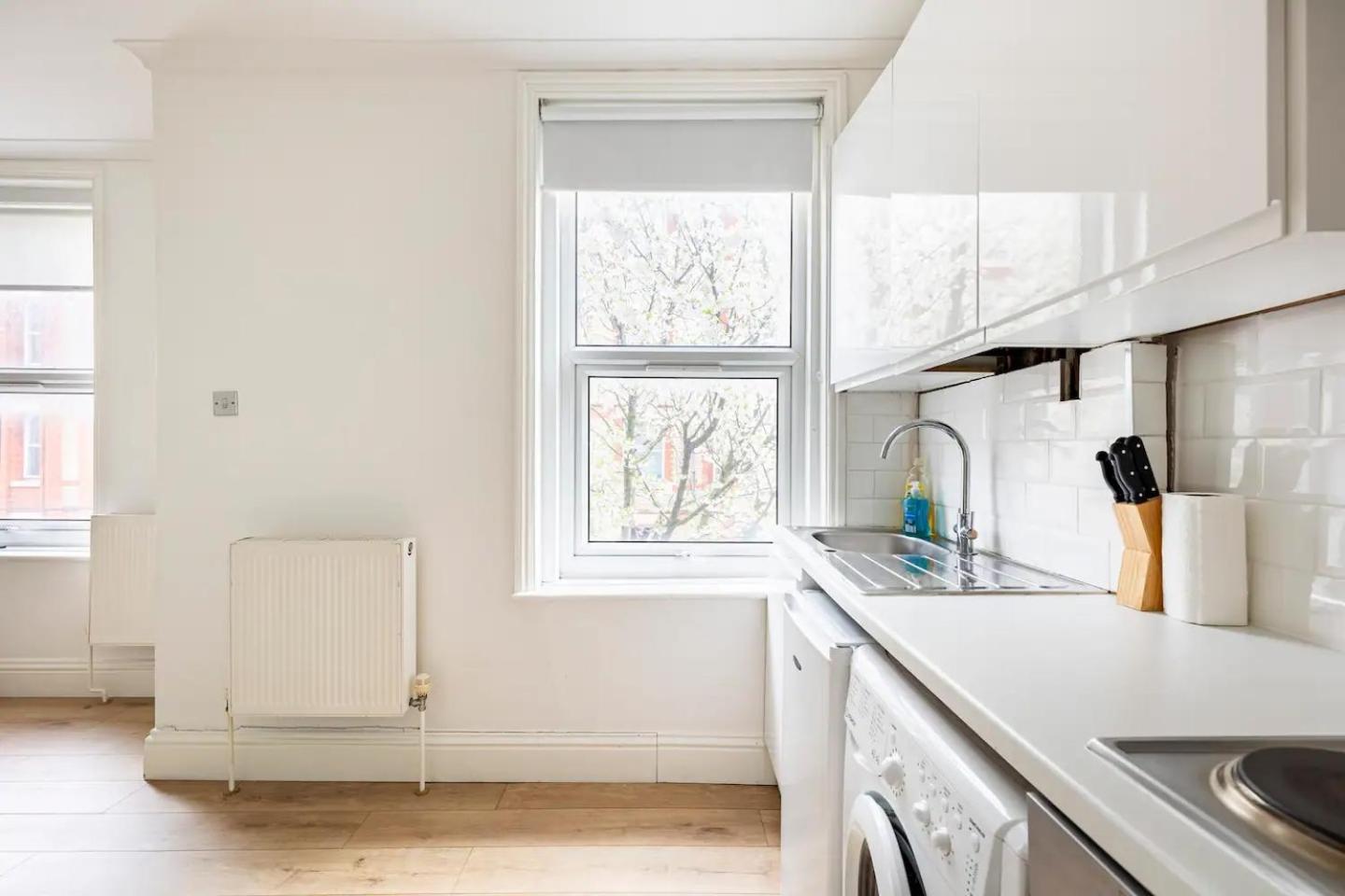 Stylish One Bedroom Apartment In Greater Londra Esterno foto