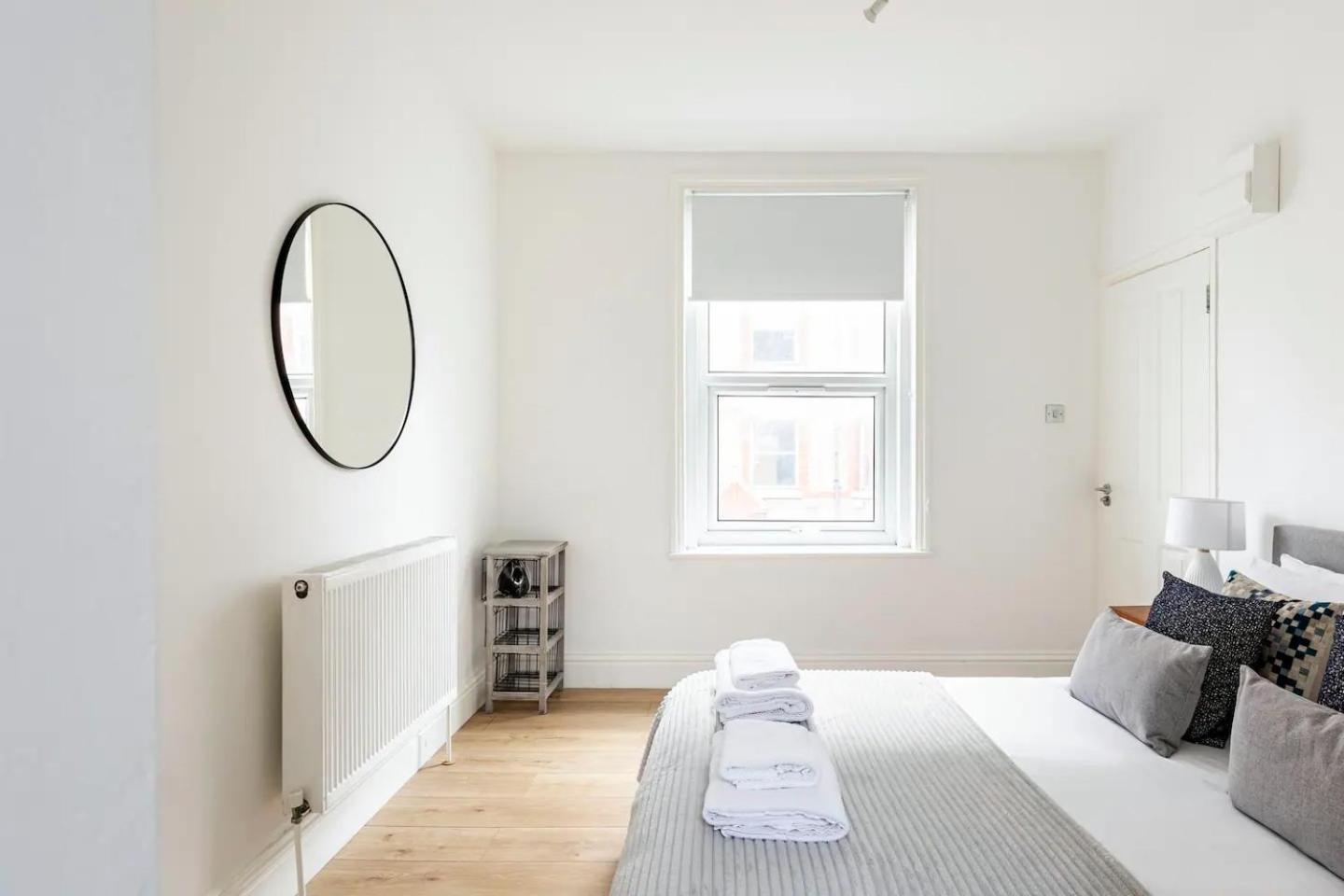 Stylish One Bedroom Apartment In Greater Londra Esterno foto
