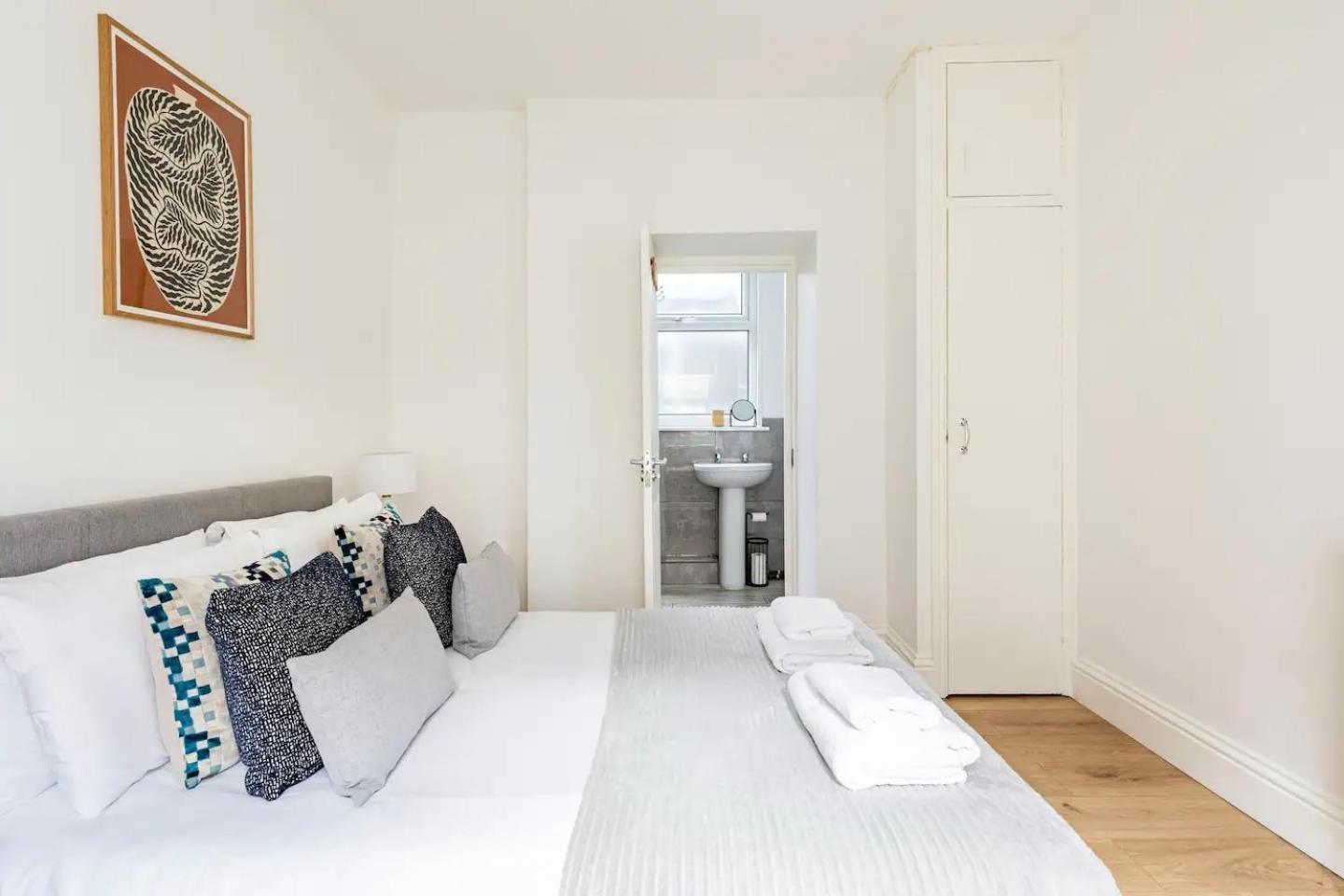 Stylish One Bedroom Apartment In Greater Londra Esterno foto